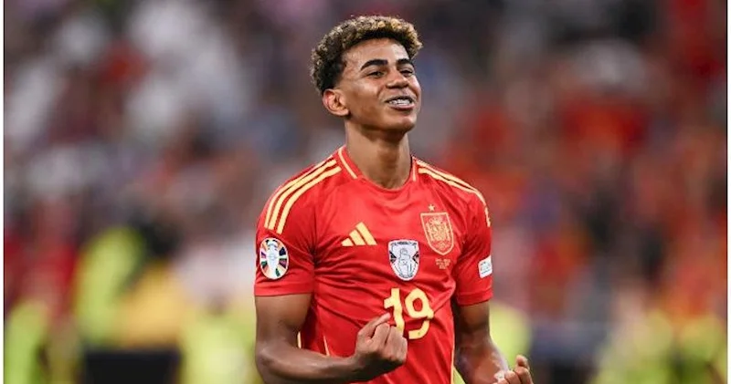 Yamal evindəki ən qiymətli əşyanı açıqladı