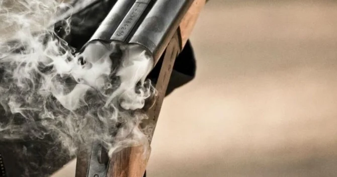 Arvadı evi tərk etdi Əlinə silah alıb ona, qızına və qohumlarına ATƏŞ AÇDI