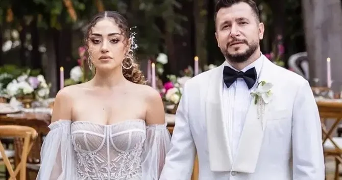 Survivor a gedən İbrahim Tatlısesin qızı həyat yoldaşı ilə belə sağollaşdı