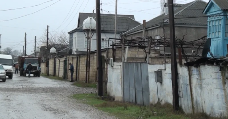 Həmkəndlisini öldürüb basdırdığı yerdə it damı tikib 2 il sonra üstü açılan cinayət (VİDEO)