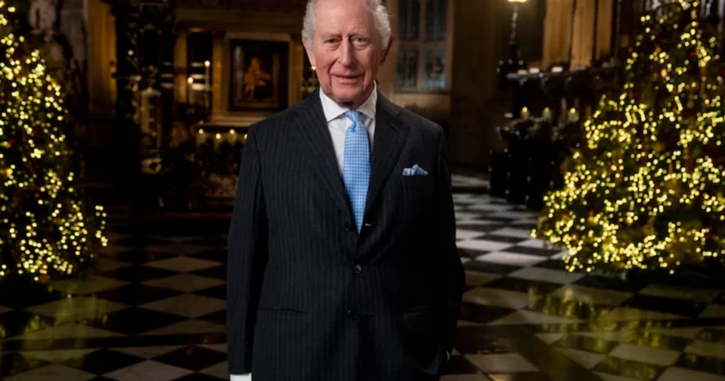 Kral Çarlz Milad müraciətində insanları sosial mediadan uzaqlaşmağa çağırıb