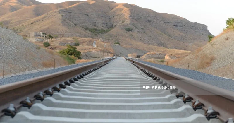 Paşinyan: Bu dəmir yolu xətlərini öz vəsaitimiz hesabına bərpa etməyə hazırıq