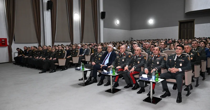 Milli Müdafiə Universitetində “Konstitusiya və suverenliyimizin təminatı həmrəyliyimizdir” mövzusunda tədbir keçirilib