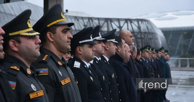 Bakı aeroportunda təyyarə qəzasında həlak olmuş şəxslərin xatirəsi yad edilib