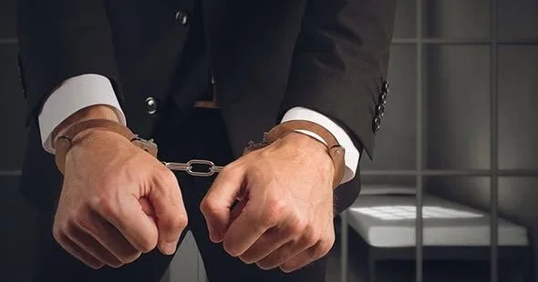 Polis əməliyyat keçirdi Silah alverçiləri saxlanıldı FOTO