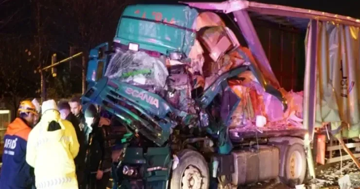 Türkiyədə azərbaycanlı sürücü qəzada yaralandı