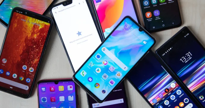 Smartfonlar Azərbaycana bu ölkələrdən gətirilib SİYAHI