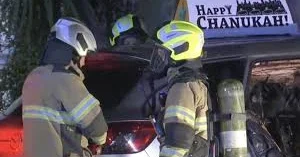 В пригороде Мельбурна подожгли автомобиль с надписью Счастливой Хануки