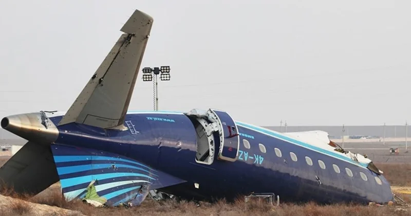 Казахстан опубликовал отчет: самолет AZAL был поврежден поражающими элементами