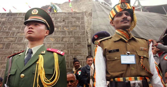 WSJ: “Hindistan sərhədlərini möhkəmləndirir”