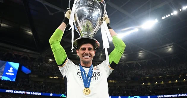 Səudiyyə Ərəbistanı klubu Real ın qapıçısına 90 milyonluq müqavilə təklif edib