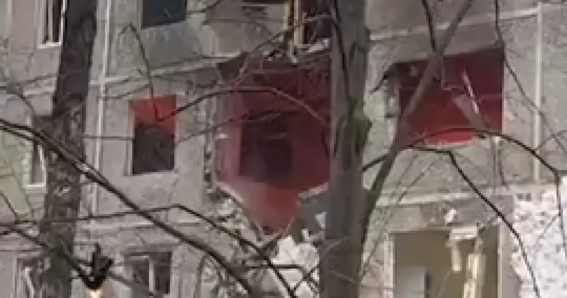 БПЛА попал в многоэтажку в Черниговской области: есть погибшие и раненые ВИДЕО