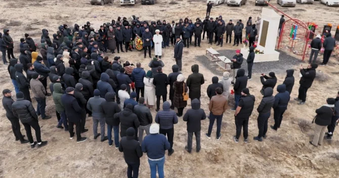 AZAL təyyarəsinin qəzasının qurbanları Aktauda belə anılıb