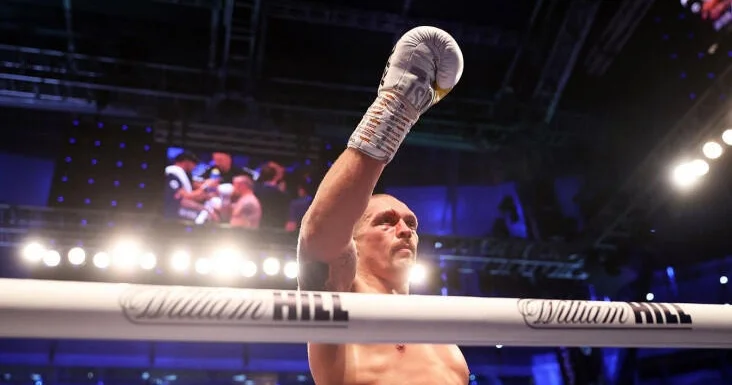 Стал известен новый лидер рейтинга лучших боксеров мира вне весовых категорий