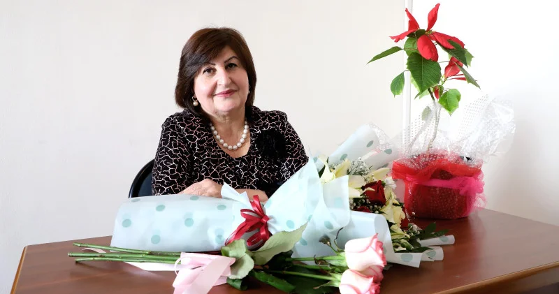 Adından boylanan söz adamı Esmira İsmayılova yazır