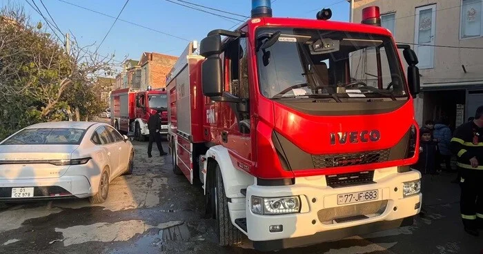 Yaşayış binasında yanğın: 9 nəfər təxliyə edildi