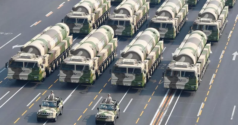 Пентагон заявил о планах Китая увеличить арсенал ядерных боеголовок