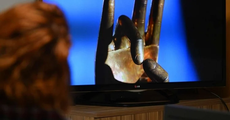 Ermənistanda kilsəyə məxsus kanalın yayımı dayandırılır