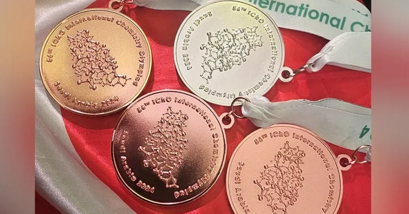 Bakı məktəblıləri il ərzində beynəlxalq olimpiadalarda 12 medal qazanıblar