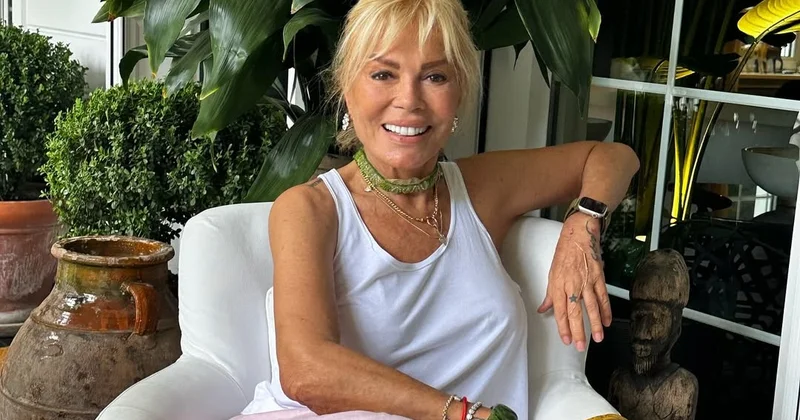 Ajda Pekkanın bacısı xərçəngdən əziyyət çəkir...