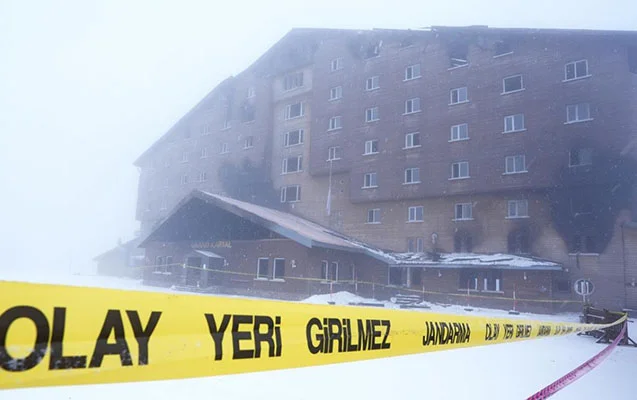 ​Hoteldəki yanğına görə daha iki məmur həbs edildi