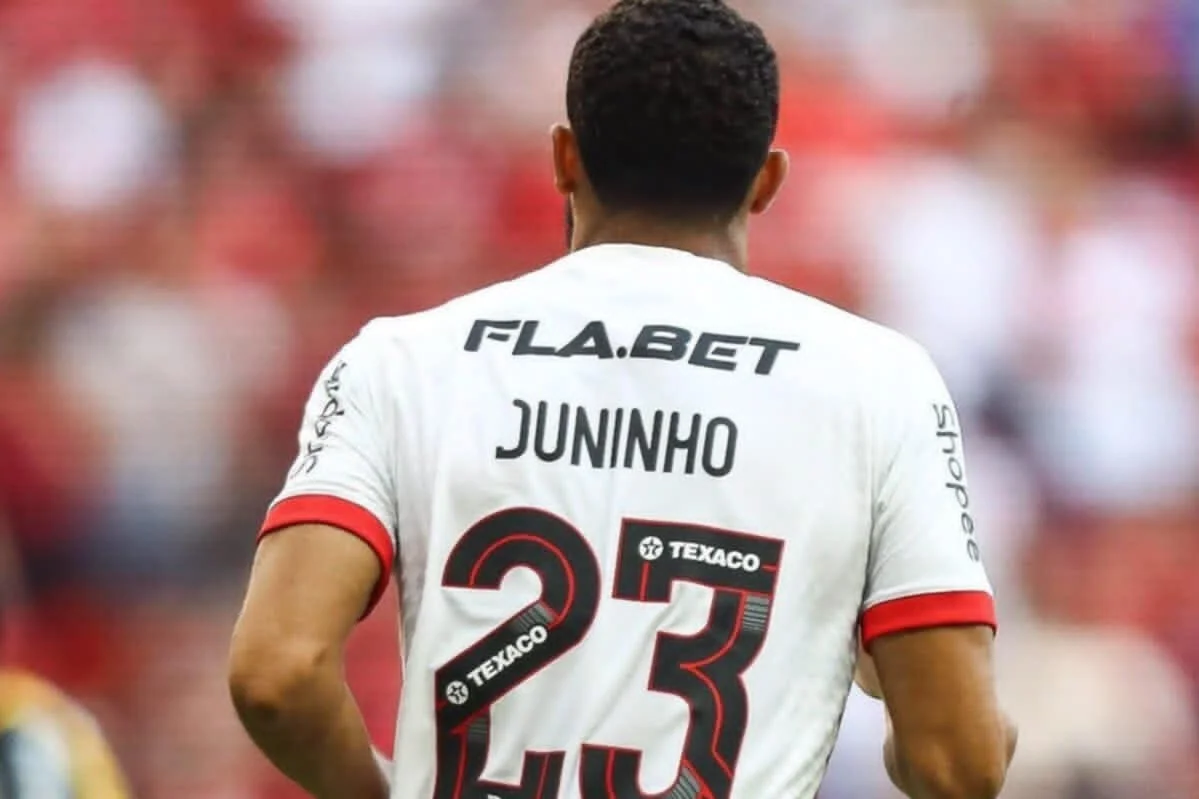 Juninyo Flamenqo da debüt etdi