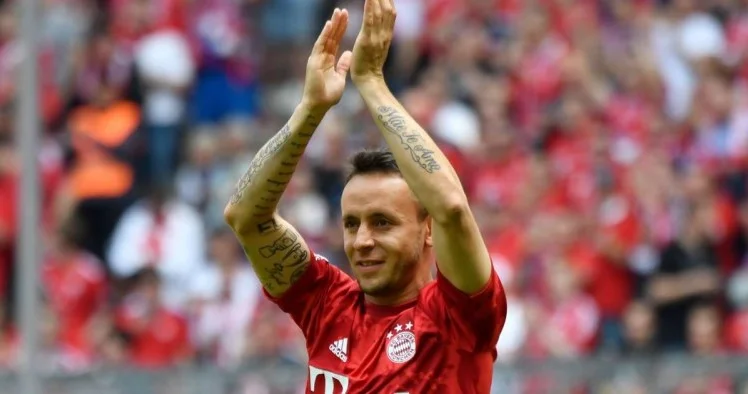 Bavariya nın sabiq müdafiəçisi idman direktoru təyin edildi