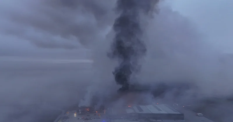 Yunanıstanda baş verən yanğında 5 nəfər itkin düşüb