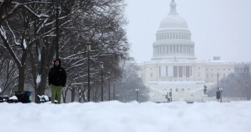 ABŞ ı gözləyən fəlakət: marketlər sürətlə boşalır, 200 milyon insan...