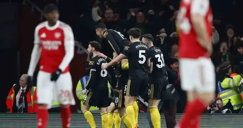 “Qırmızı şeytanlar”dan tarixi zərbə: “Arsenal”ın 121 oyunluq seriyası qırıldı