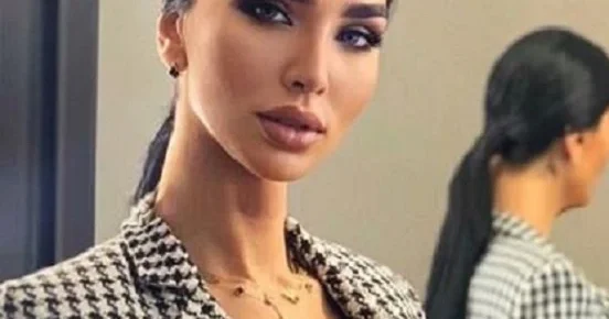 Cazibədar aparıcı görün kimin qızı imiş FOTO