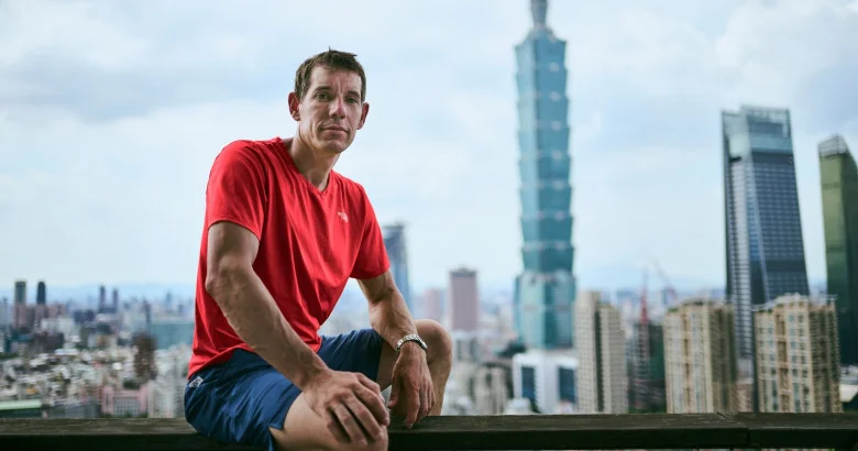 Alpinist xüsusi avadanlıq olmadan 509 metr hündürlüyə qalxıb