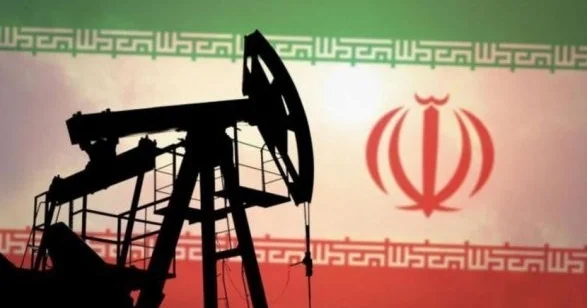 WSJ: Иран нарастил экспорт нефти, но заработал меньше