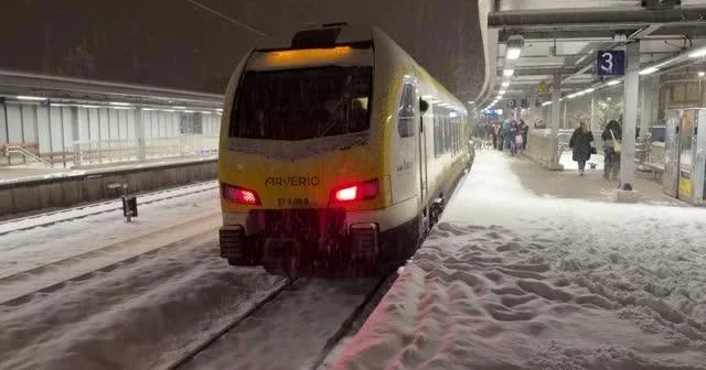 В Германии отменены десятки рейсов и парализовано движение