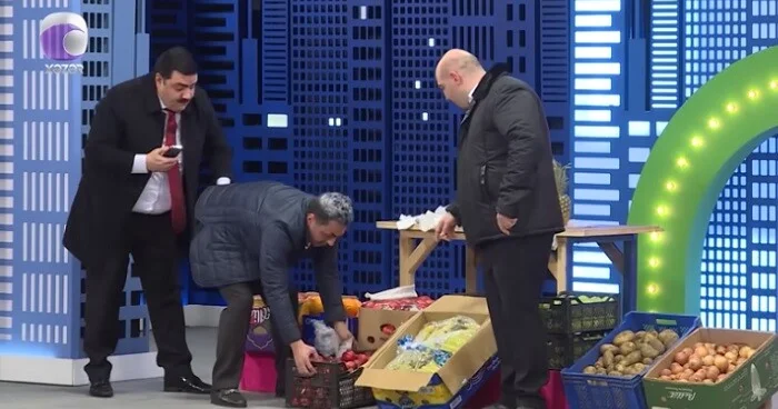 Sumqayıtdakı alma olayı “Komedixana”da Video