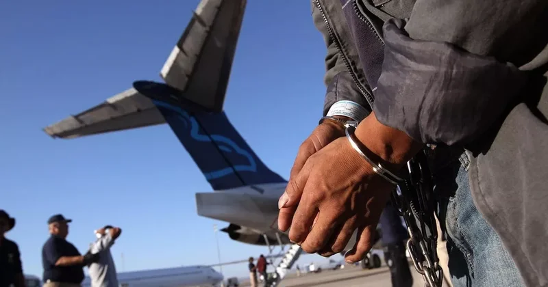 Азербайджан вернул разыскиваемых преступников Молдове и Китаю