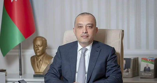 AGENTLİKDƏ YEYİNTİYLƏ BAĞLI KOMPROMAT: Zaur Mikayılovun məmur qardaşı ilə bağlı əmrinin görünməyən tərəfləri...