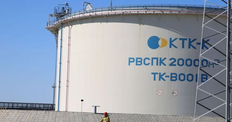 Казахстан восстанавливает экспорт нефти через Россию Bloomberg