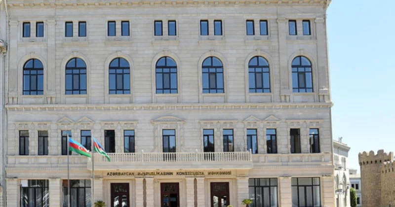 На заседании Пленума Конституционного суда принято постановление по обращению Бакинского административного суда