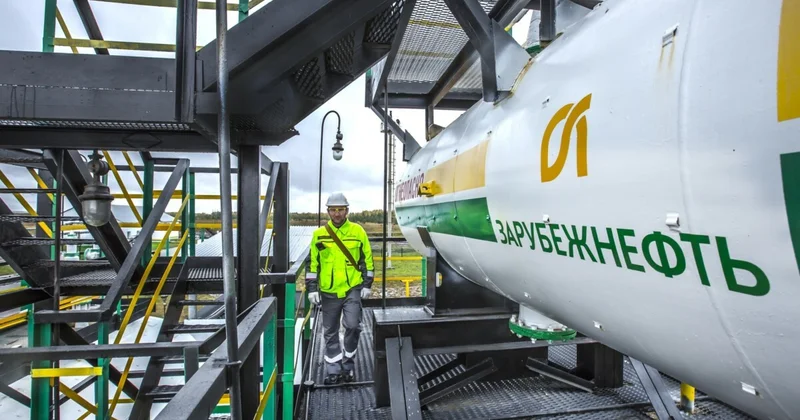 Rusiya neft şirkətləri Venesuelada fəaliyyətini davam etdirir