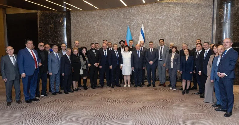 Гидеон Саар встретился в Баку с лидерами еврейской общины Minval Politika