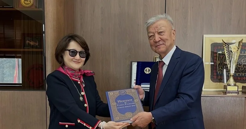 Türk Mədəniyyəti və İrsi Fondunun Prezidenti Qırğız Respublikasının Milli Elmlər Akademiyasının Prezidenti ilə görüşüb