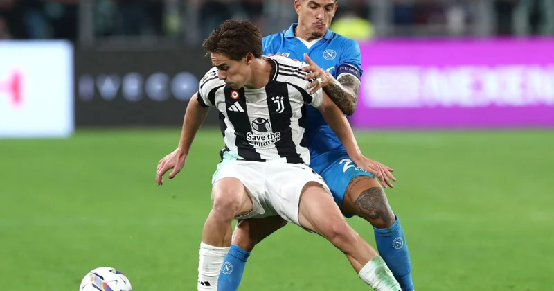 “Yuventus” “Napoli”ni darmadağın etdi Video