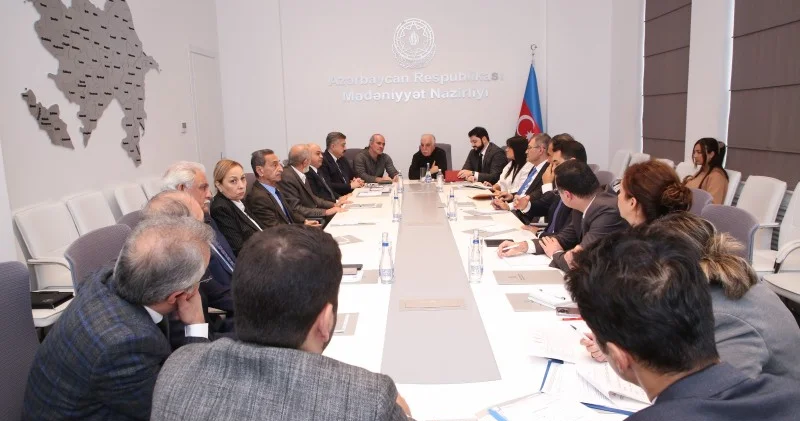 Dövlət teatrlarında idarəetmə mexanizmləri təkmilləşdirilib FOTOLAR