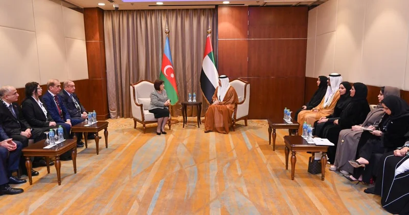 Обсуждено развитие связей между парламентами Азербайджана и ОАЭ (ФОТО)