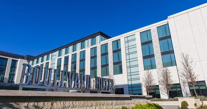 Bakıda məşhur hoteldə ofisiant öldürüldü İş yoldaşı tutuldu