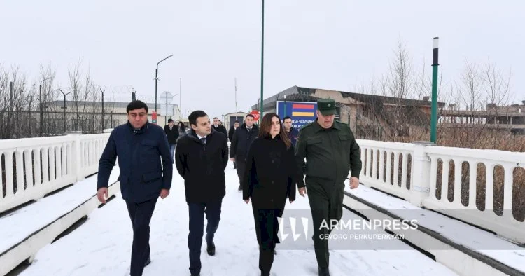 Nazir müavini Türkiyə ilə sərhədə getdi