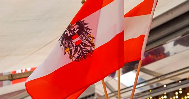 Avstriyada Kiyevə yardımla bağlı xarici işlər nazirinin istefası tələb edilir