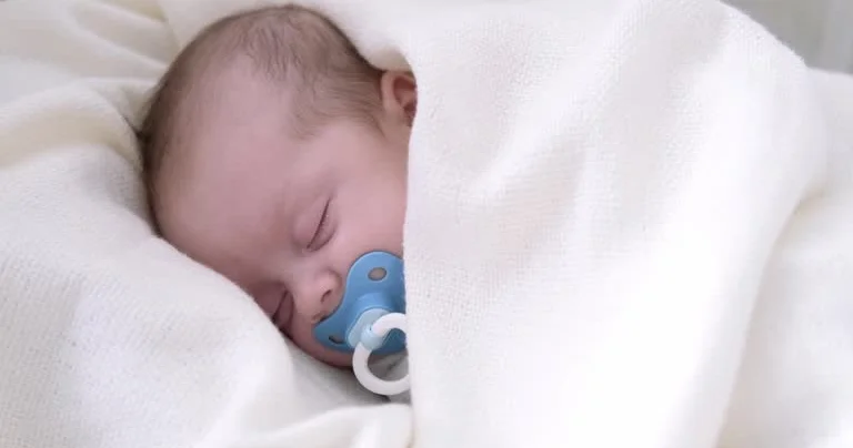 Körpənin anadan aldığı ilk dərs