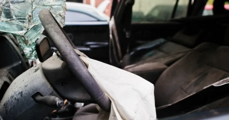 Qəbələdə maşın aşdı Sürücü öldü